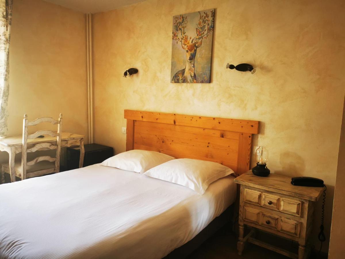 Logis Hotel Restaurant Planes 사일라구즈 외부 사진